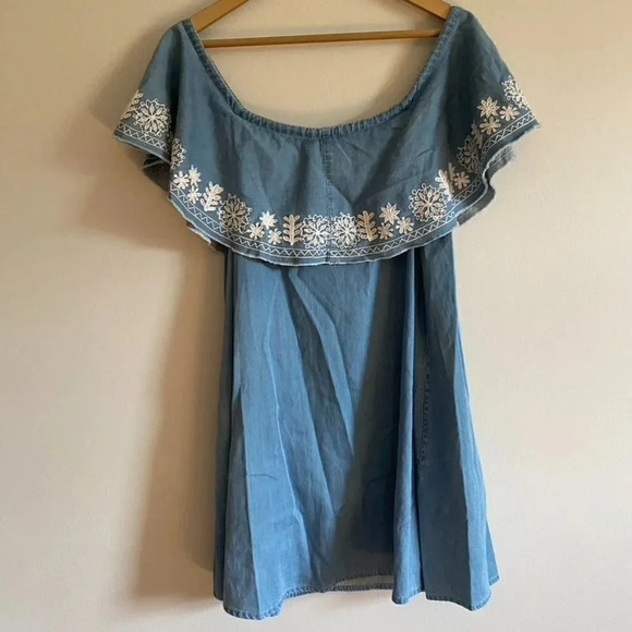 Jachs Girlfriend Off the Shoulder Embroidered Dress - Picture 8 of 12